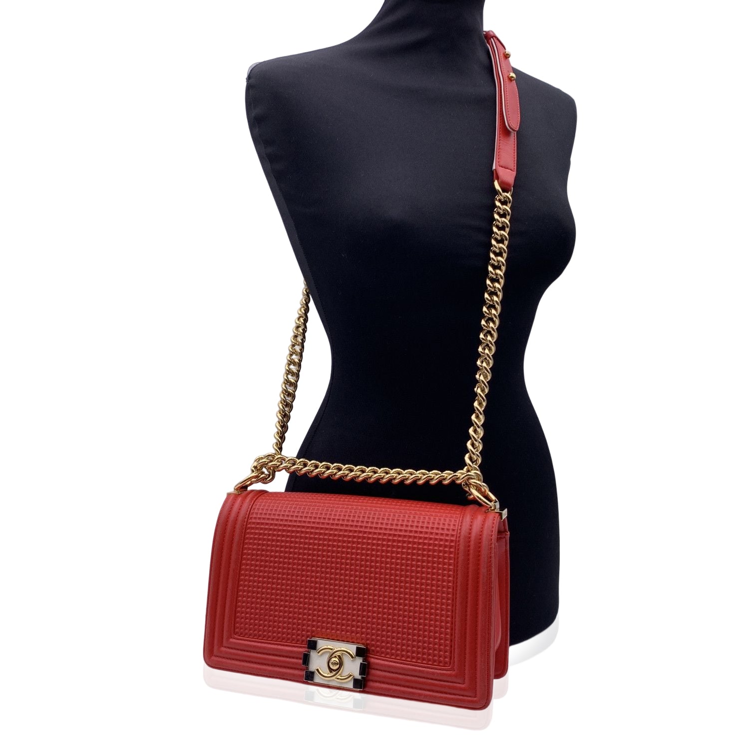Chanel Shoulder Bag - Almora Bags