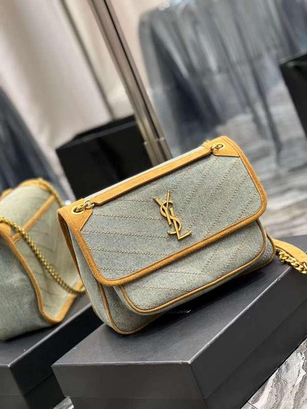 Yves Saint Laurent - Bags 