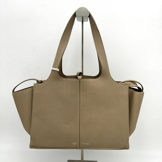 Luxury CELINE Baby Grained Calfskin Medium Tri-Fold Bag Taupe LA46701