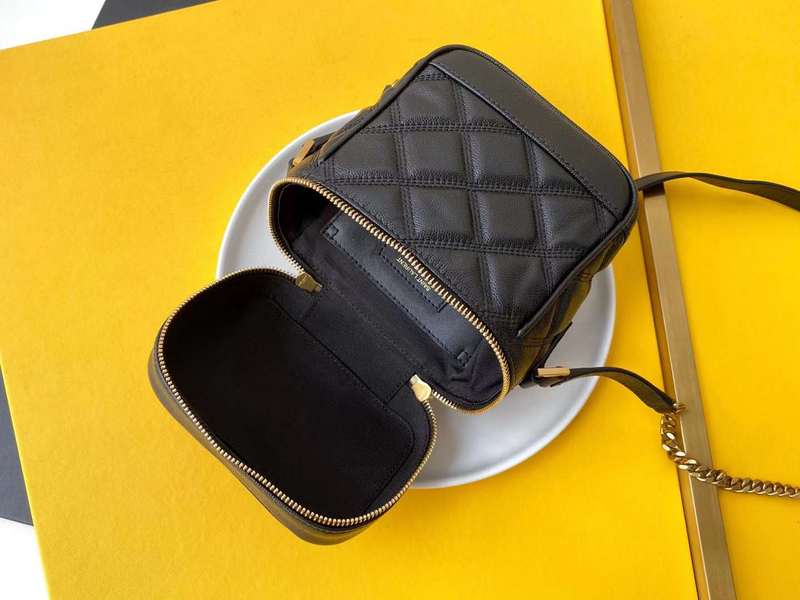 Yves Saint Laurent - Bags 