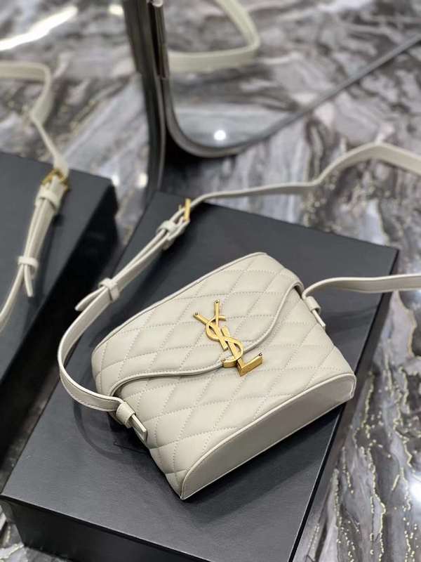 Yves Saint Laurent - Bags 