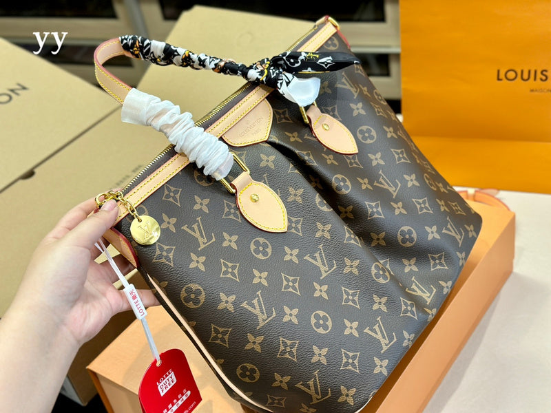 Franco Shops - Louis Vuittons - 15000