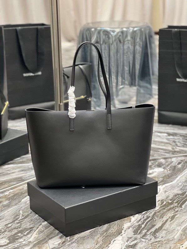 Yves Saint Laurent - Bags