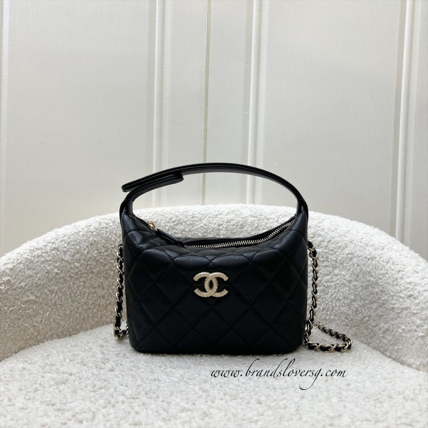 Chanel 25A Quilted Hobo Clutch on Chain in Black Caviar and LGHW Shoulder Bag