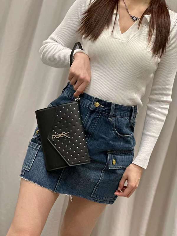 Yves Saint Laurent - Bags 