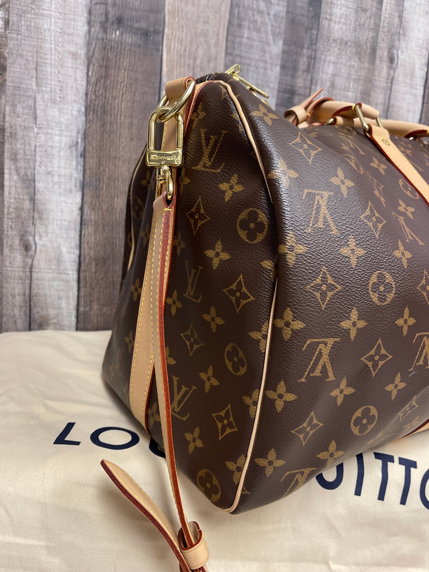 Handbag Luxury Designer By Louis Vuitton Size: Large