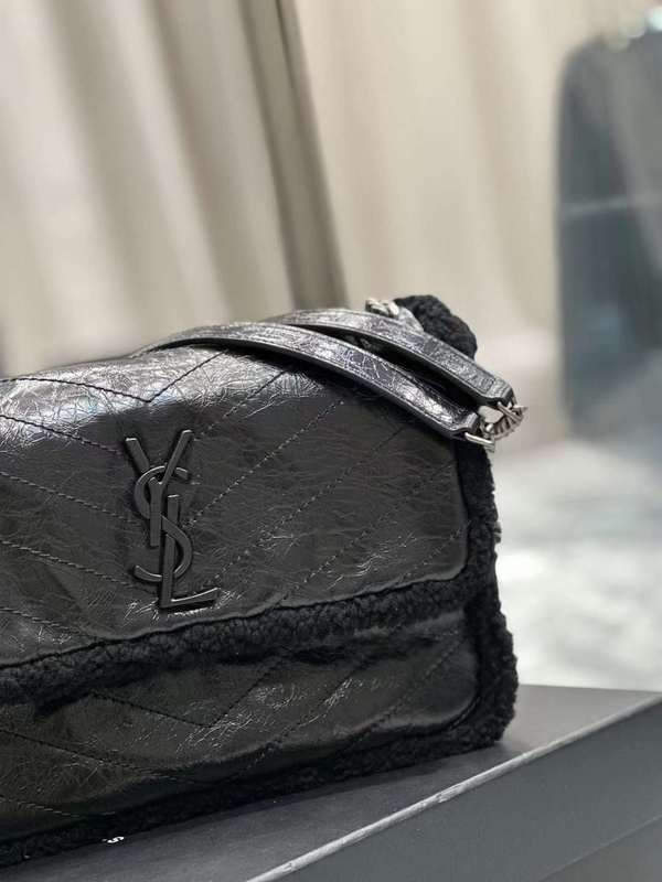 Yves Saint Laurent - Bags 