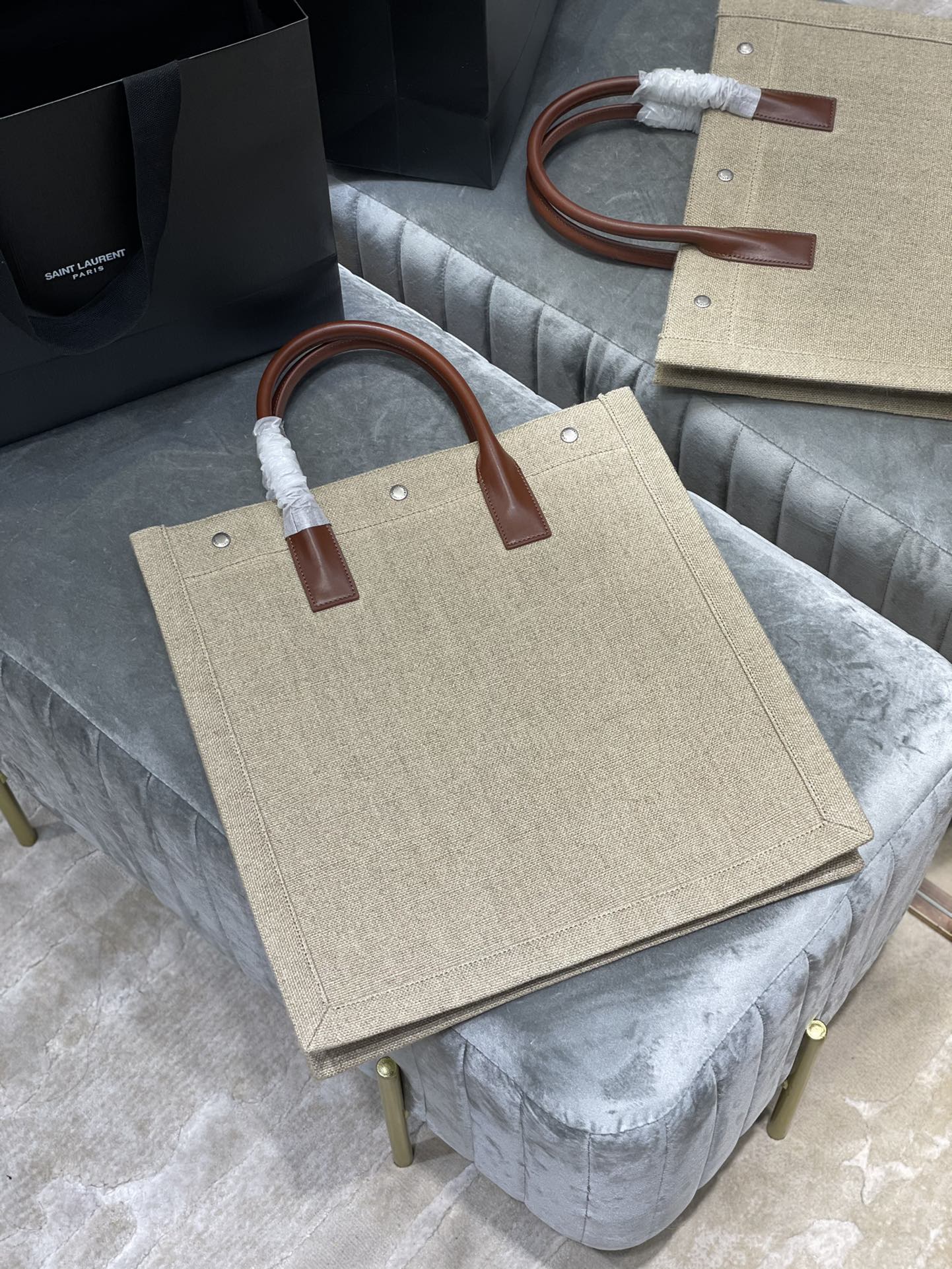 Yves Saint Laurent Rive Gauche /South Tote Bag