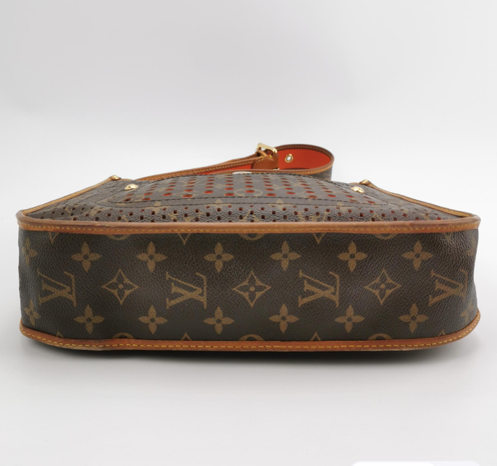 Louis Vuitton (LV) bag 30cm brown 24121478982749