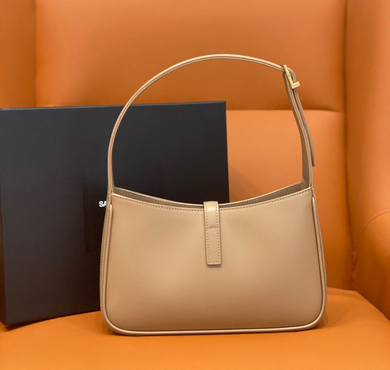 Yves Saint Laurent - Bags