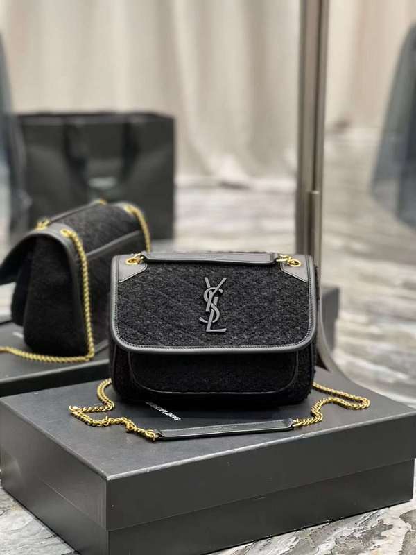Yves Saint Laurent - Bags 