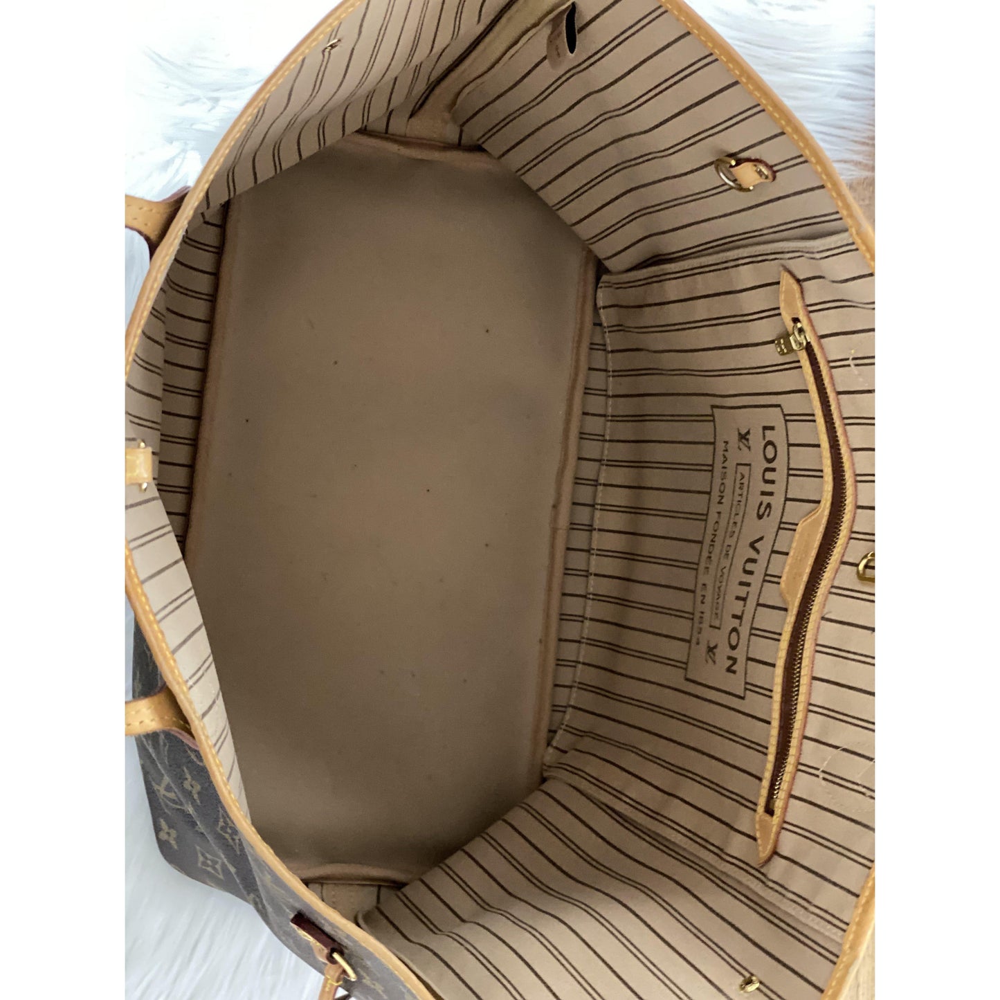 Louis Vuitton Neverfull GM Tote