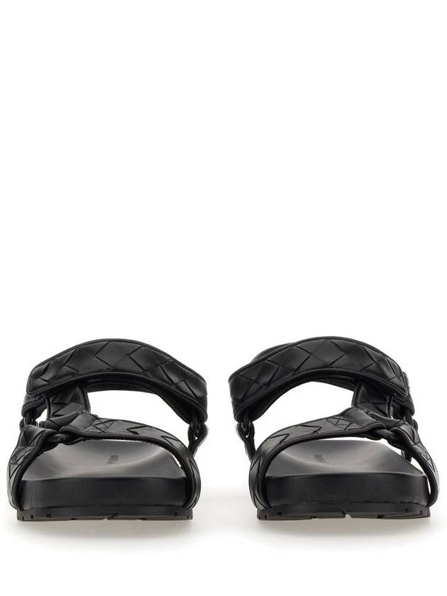 Luxury Bottega Veneta Trip Intrecciato Leather Sandals Black