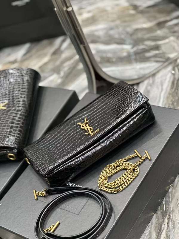 Yves Saint Laurent - Bags 
