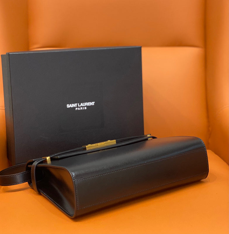 Yves Saint Laurent - Bags