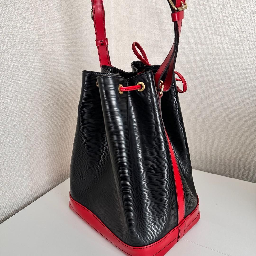 Louis Vuitton LV Monogram Noé - Black Bucket Bags, Handbags MR1904202566022