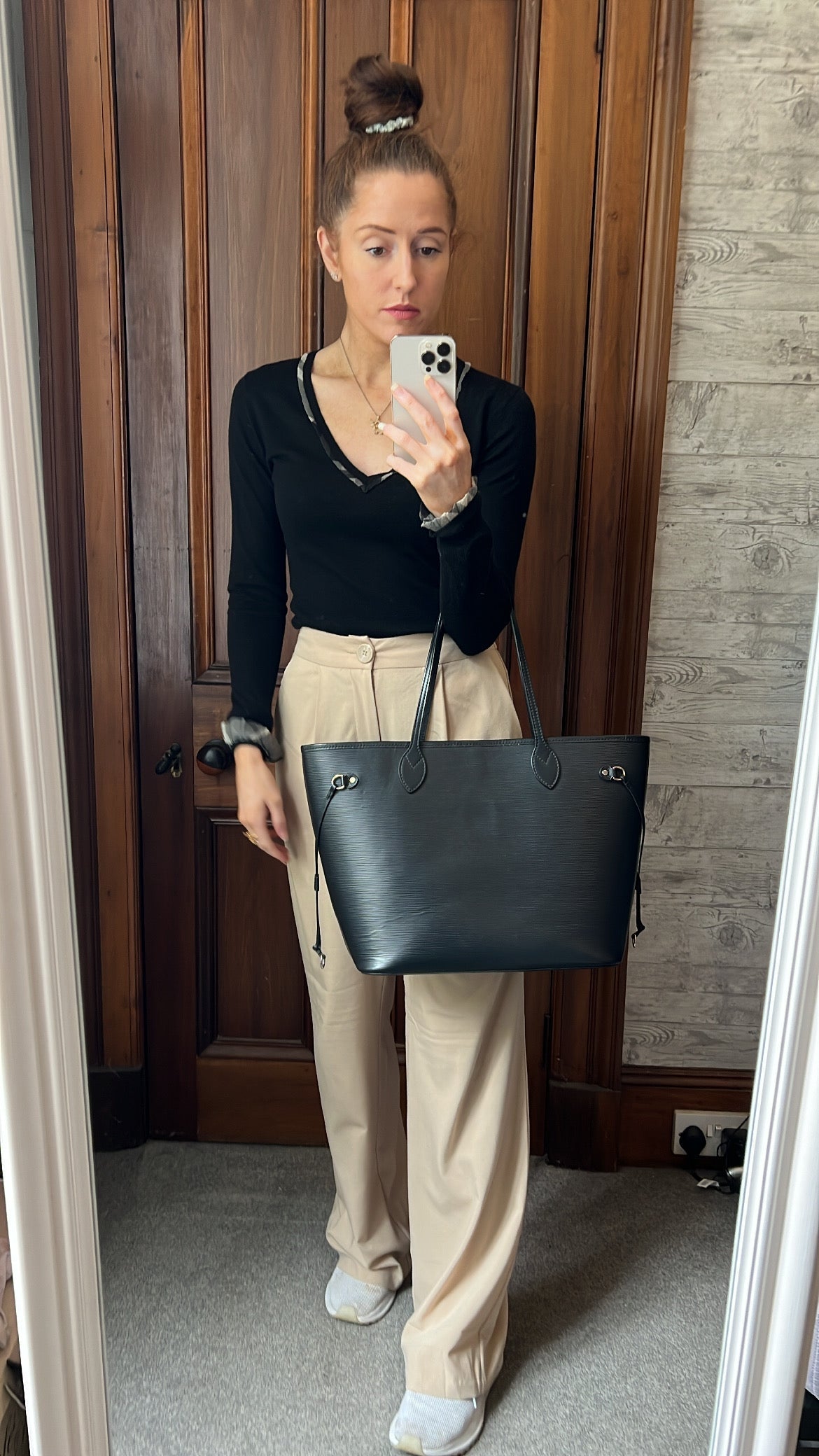 Louis Vuitton Neverfull MM Black Epi Leather (RRP £1,740) Tote