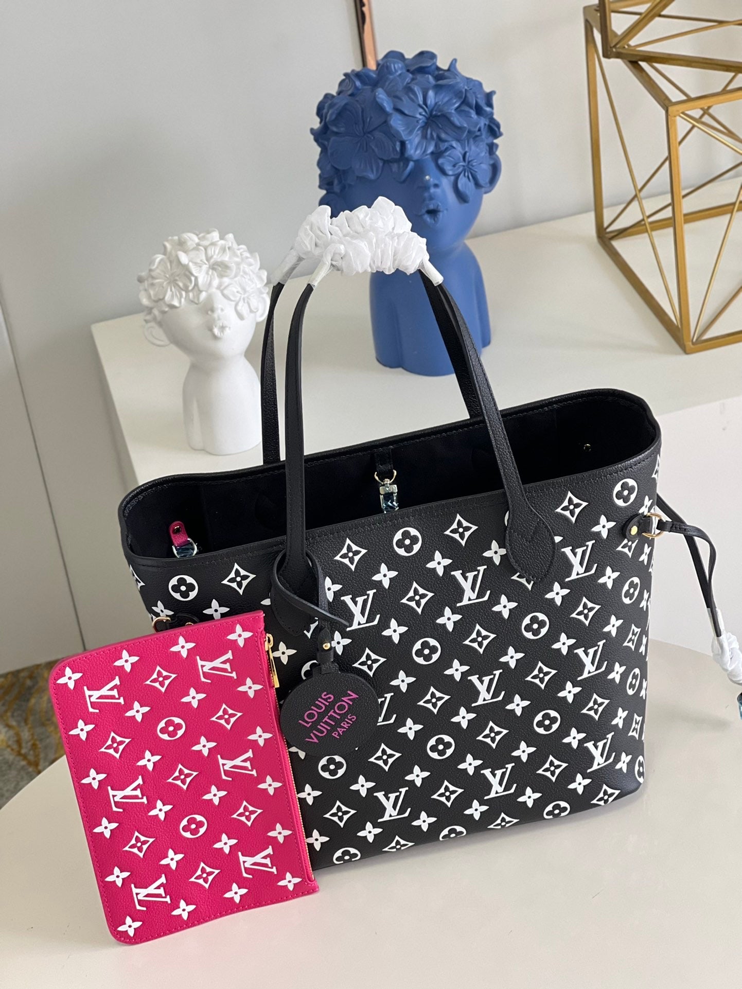 Louis Vuitton Neverfull MM Tote Bag