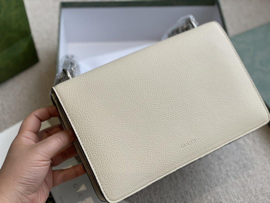 Gucci Chain Leather Shoulder Bag
