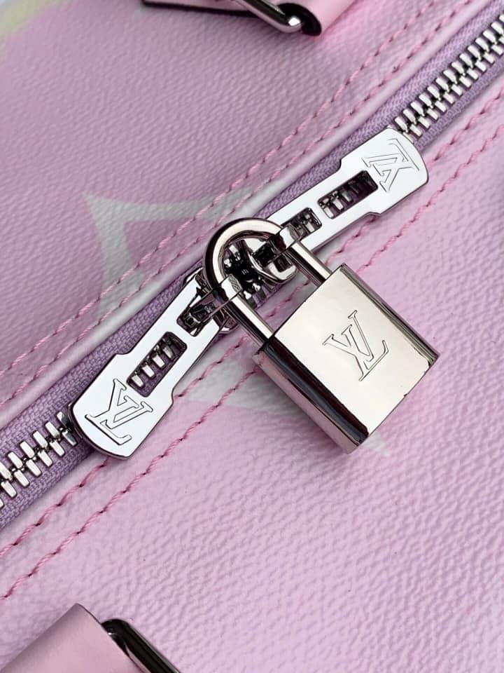 Louis Vuitton Escale Bandouliere 30 Bag