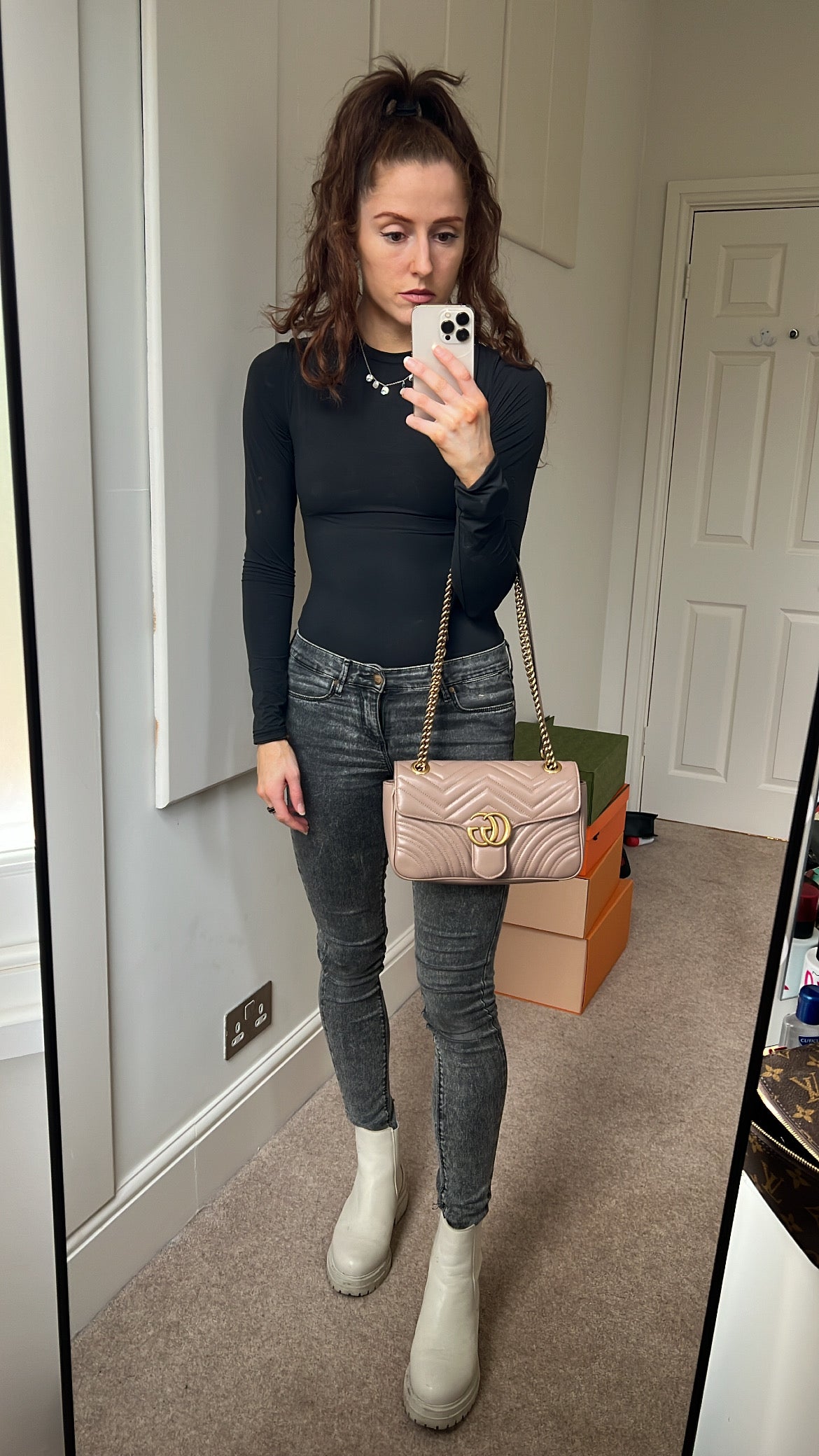 Gucci Chain Leather Shoulder Bag