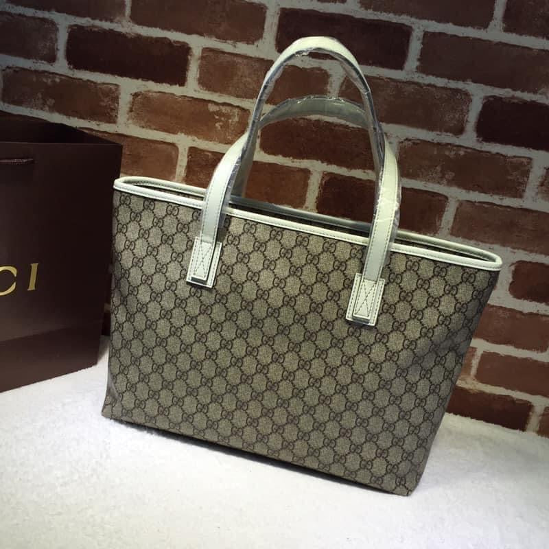 Gucci GG Supreme Handbag Style 2