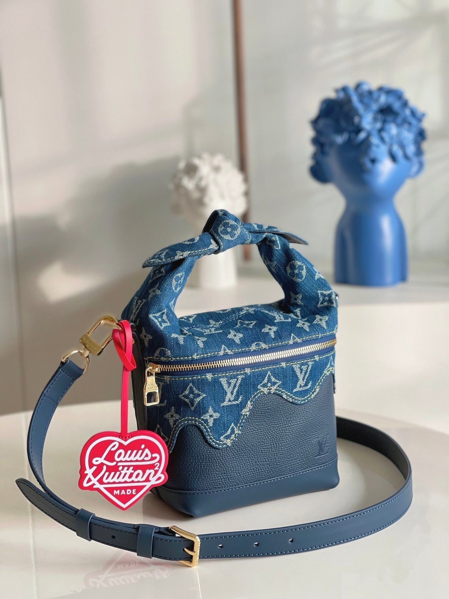 Louis Vuitton ese Cruiser Bag