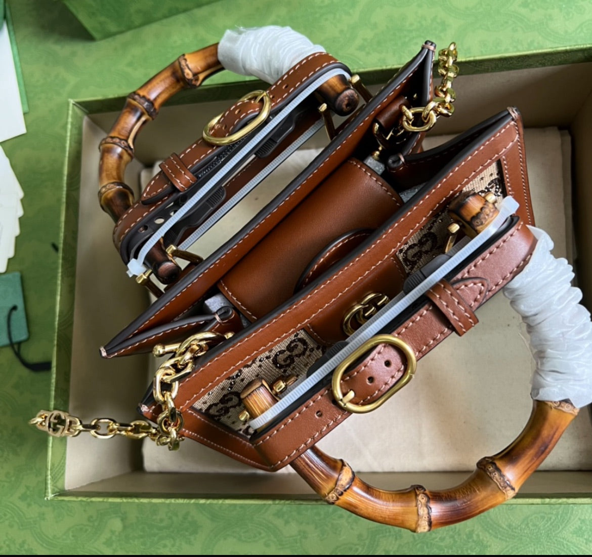 Gucci Woman Shoulder Bag Style 18