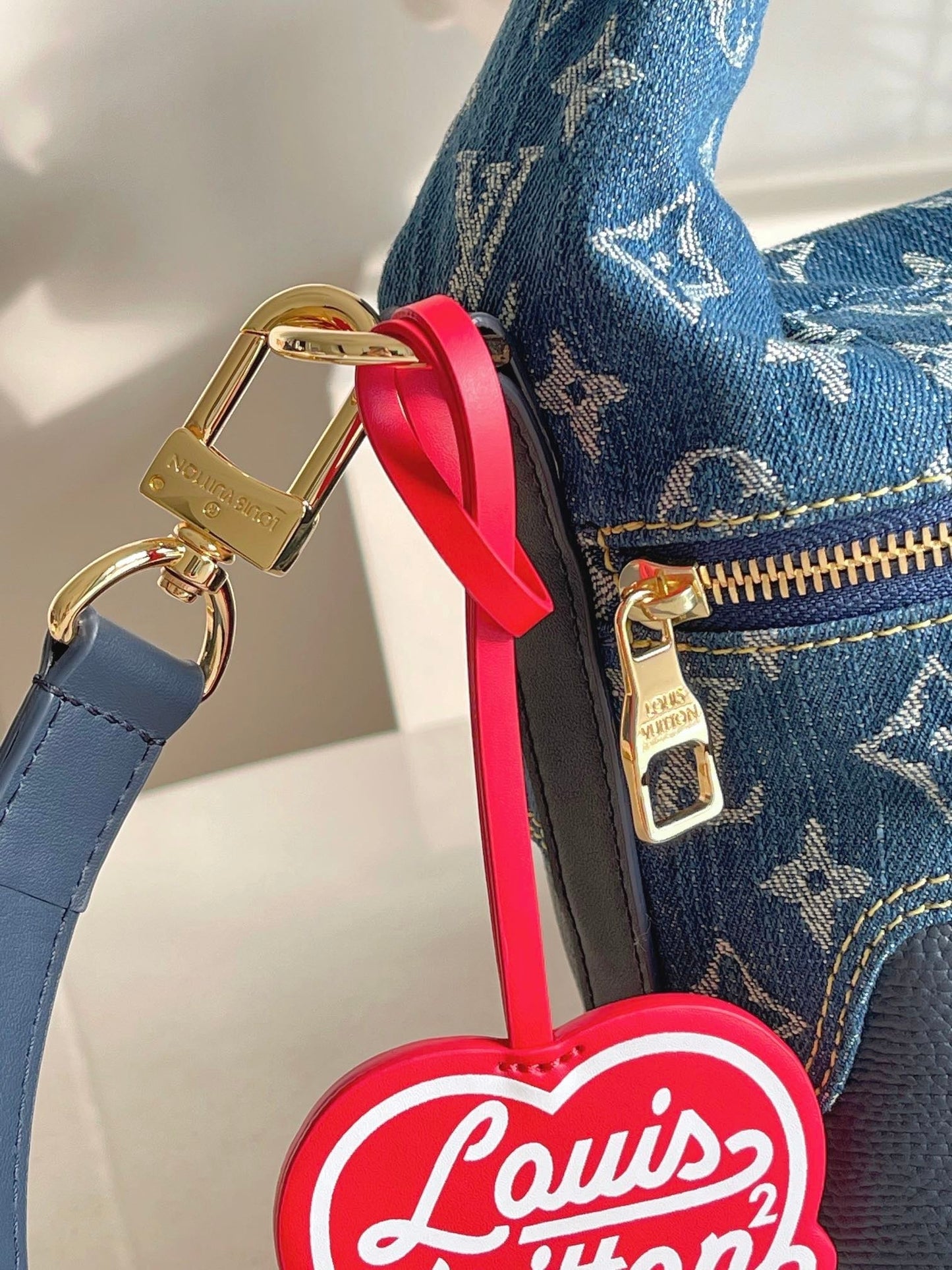 Louis Vuitton ese Cruiser Bag