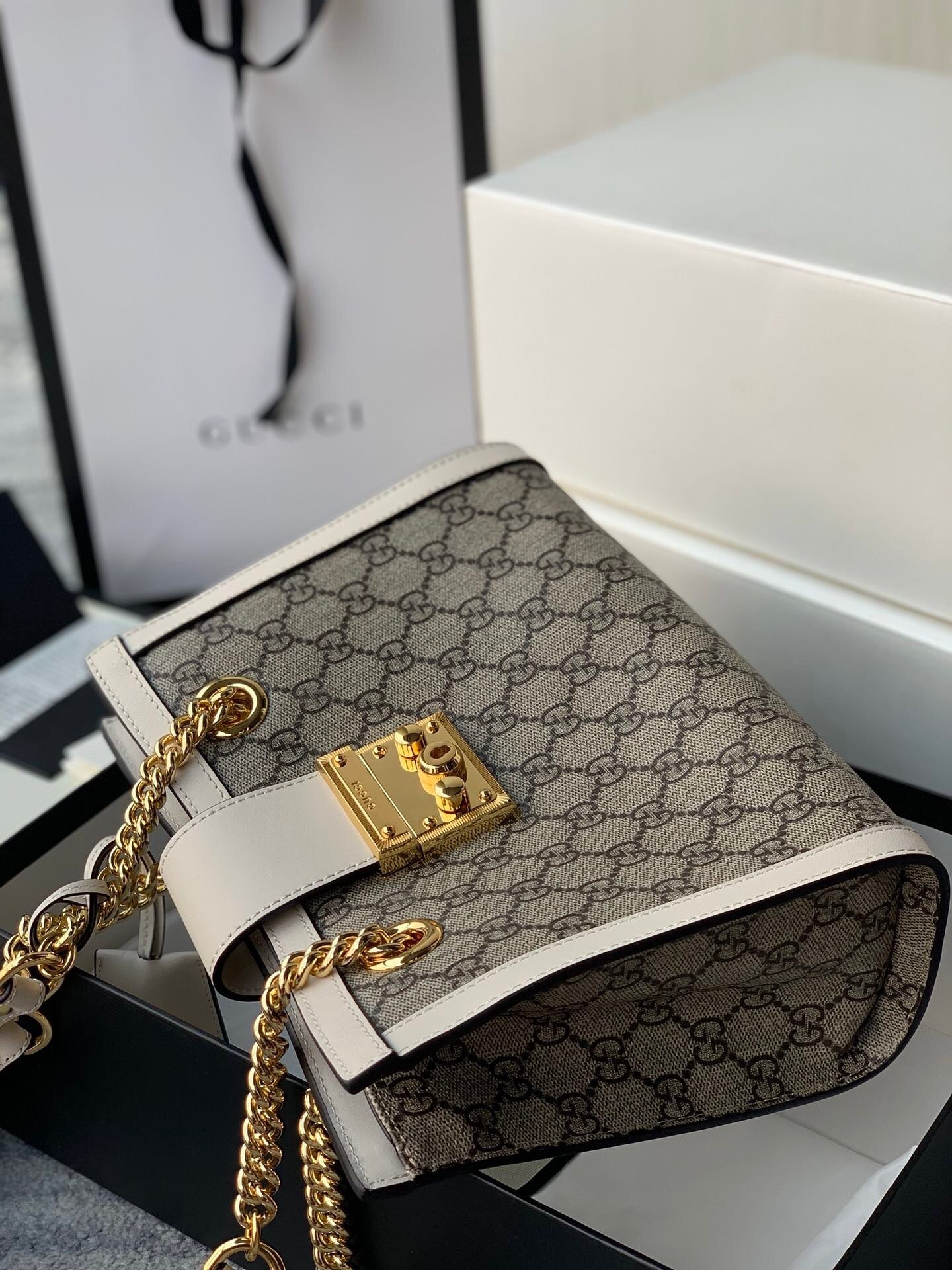 Gucci GG Marmont Pink Leather Chain Shoulder Bag