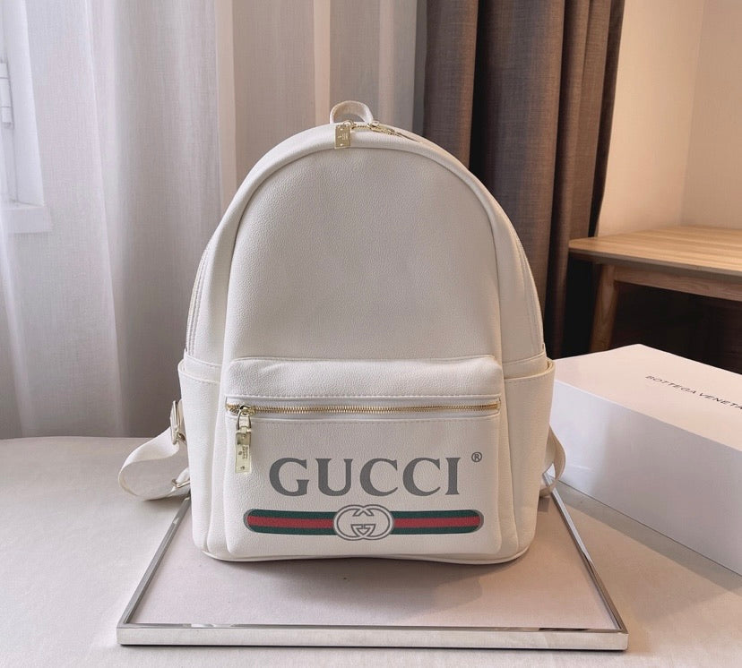 Gucci Leather Handbag Style 9