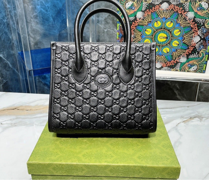 Gucci Woman Shoulder Bag Style 6