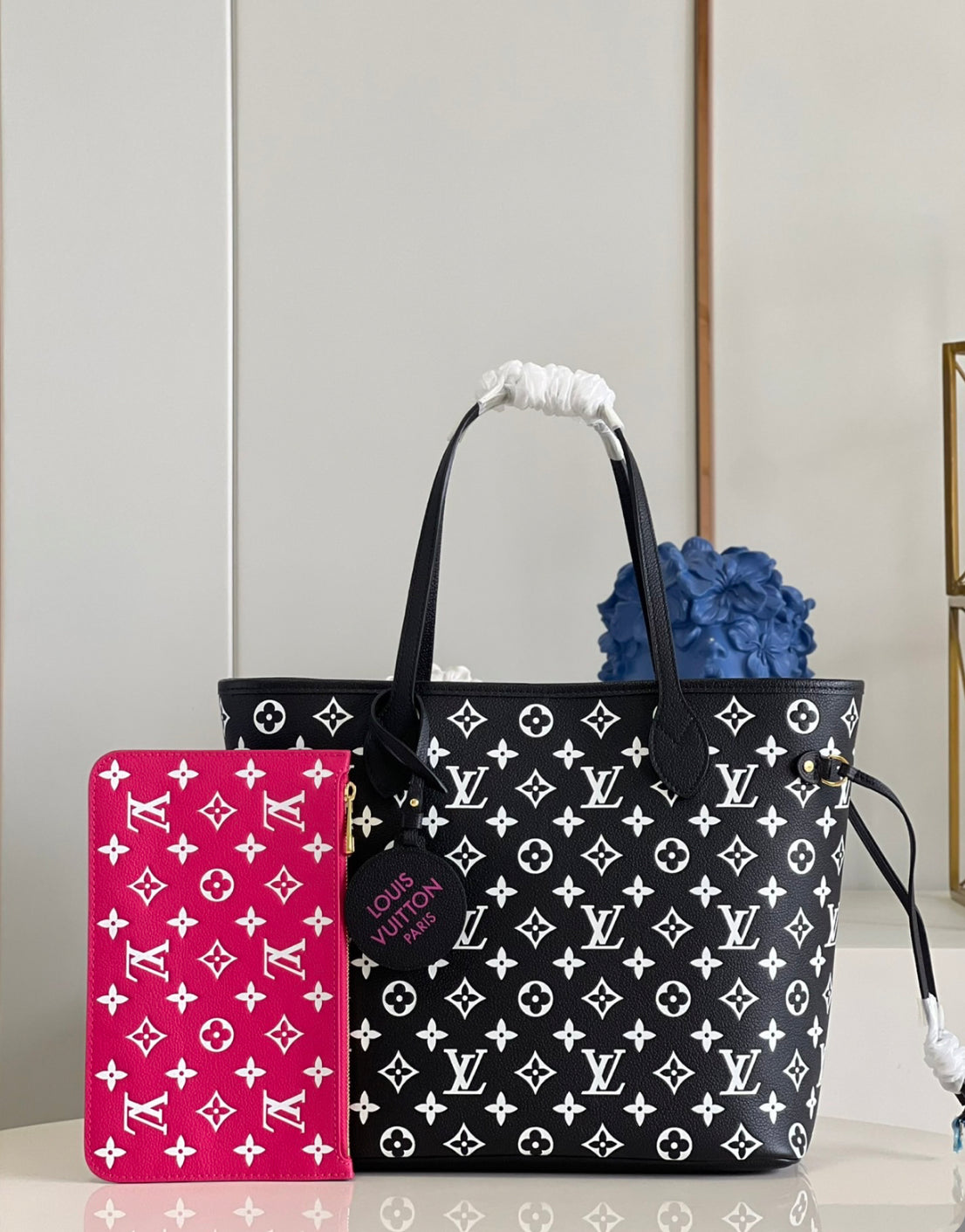 Louis Vuitton Neverfull MM Tote Bag
