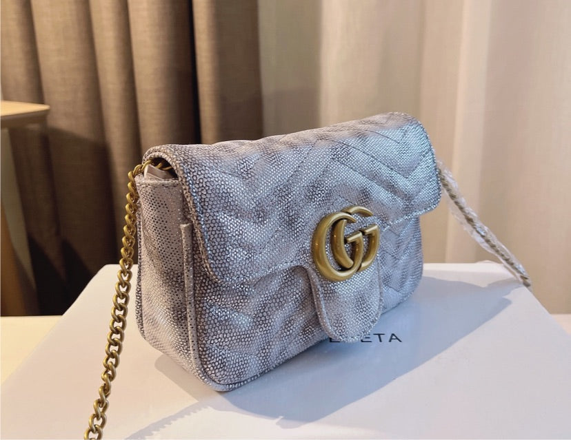 Gucci Crossbody Style 184