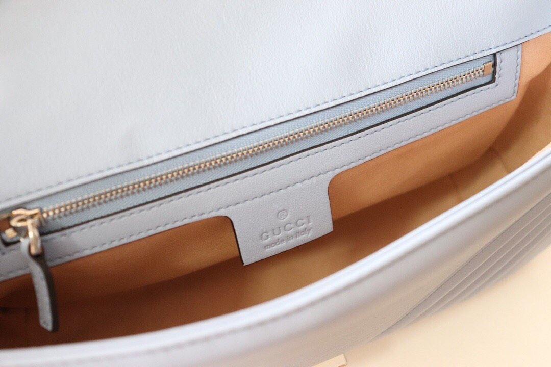 Gucci White Leather Chain Shoulder Bag