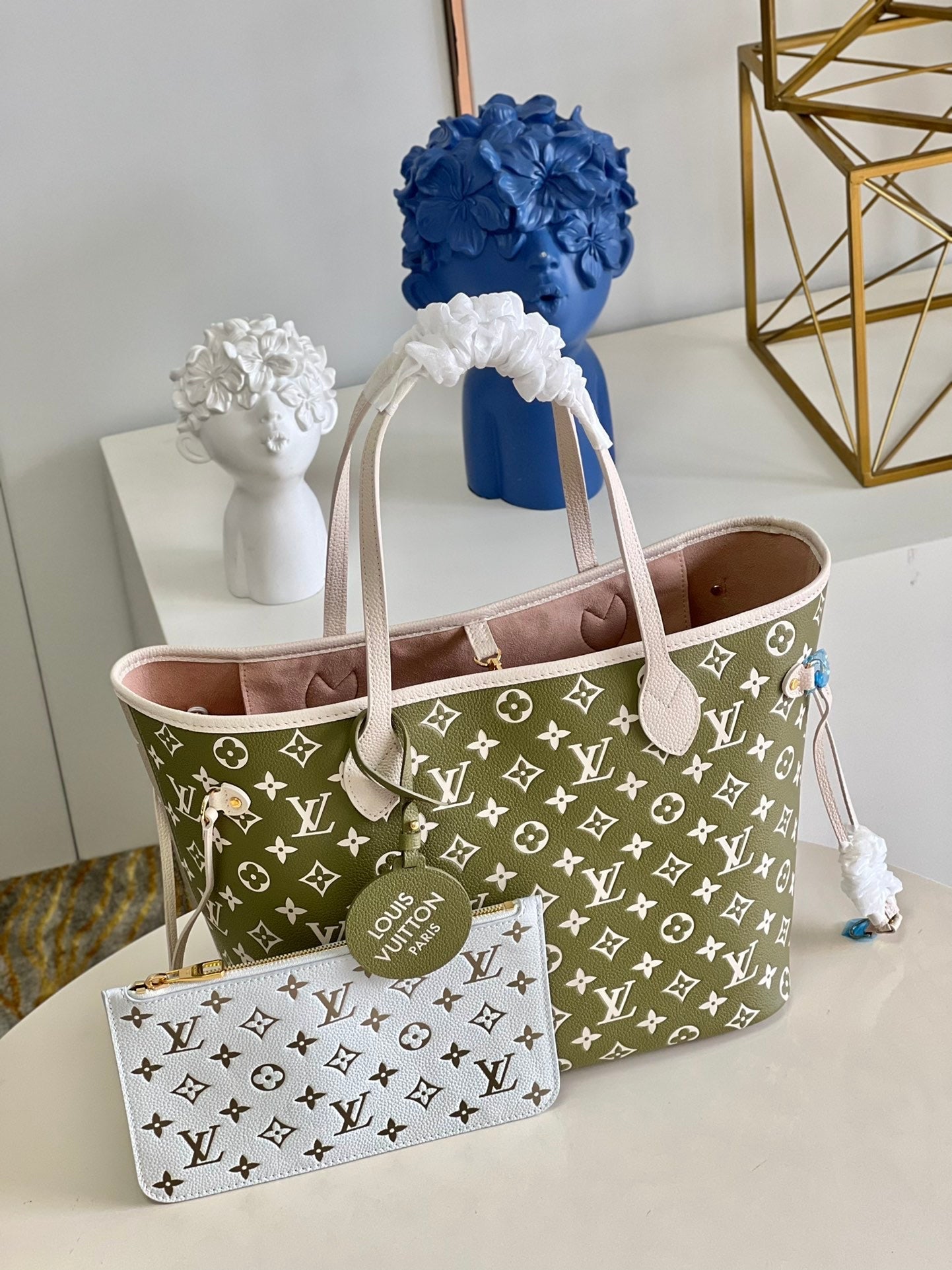Louis Vuitton Neverfull MM Tote Bag