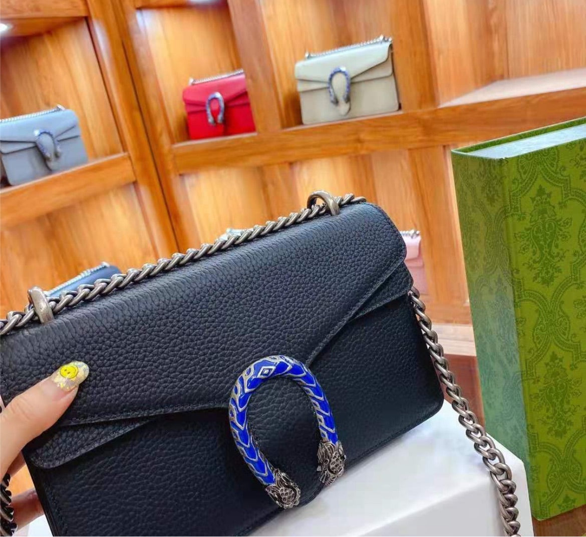 Gucci Leather Shoulder Bag Style 30