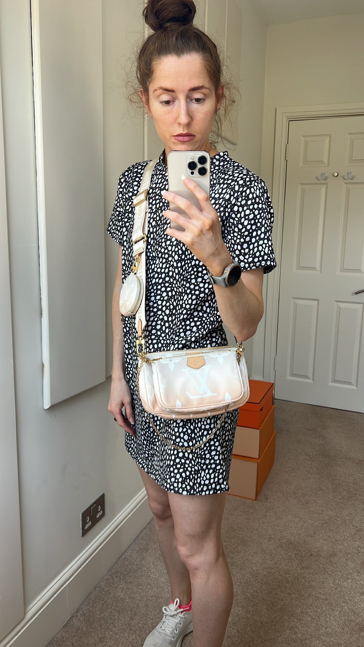 Louis Vuitton Multi Pochette Accessoires Summer By the Pool Limited Edition Clutch