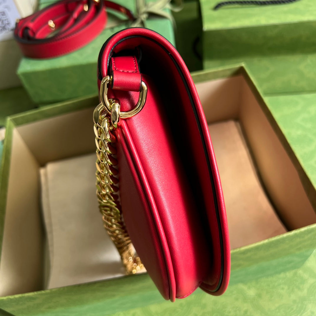 Gucci Ivory Leather Chain Shoulder Bag