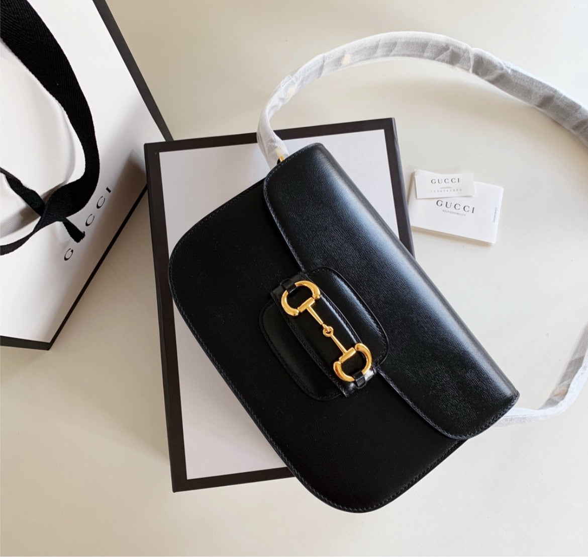 Gucci Woman Shoulder Bag Style 15