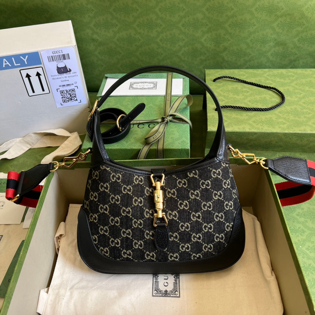 Gucci Jackie Leather Shoulder Bag Style 19