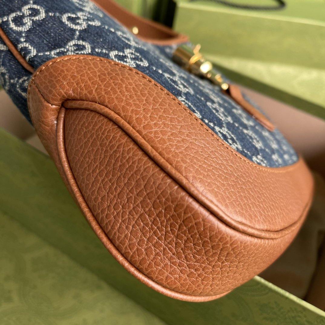 Gucci Jackie Leather Shoulder Bag Style 18