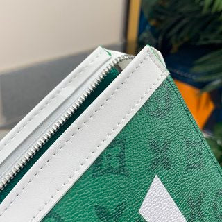 Louis Vuitton Pochette Voyage MM Clutch