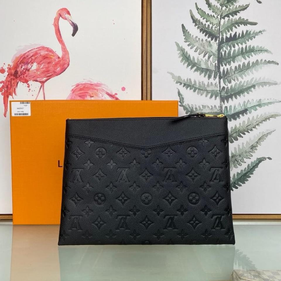 Louis Vuitton Daily Pouch Clutch