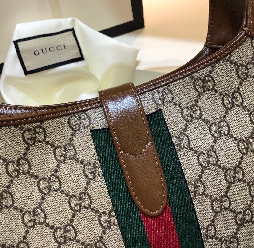Gucci Leather Canvas Shoulder Bag