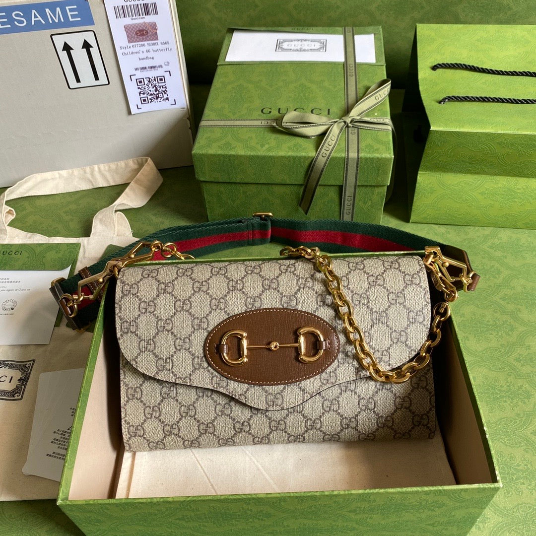 Gucci Chain Leather Shoulder Bag