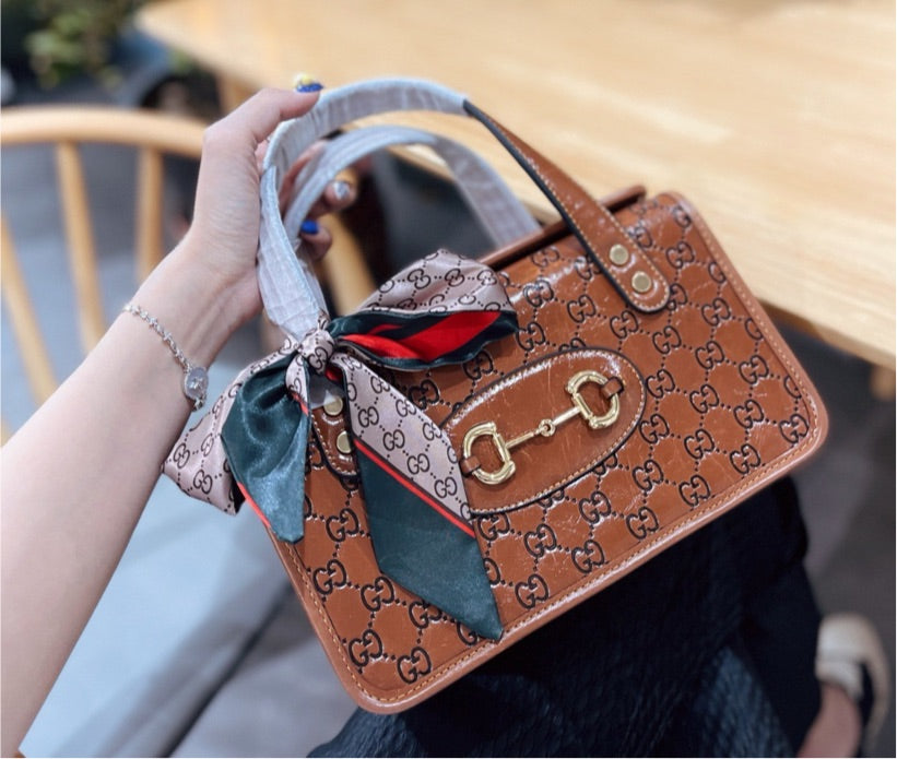 Gucci Woman Shoulder Bag Style 5