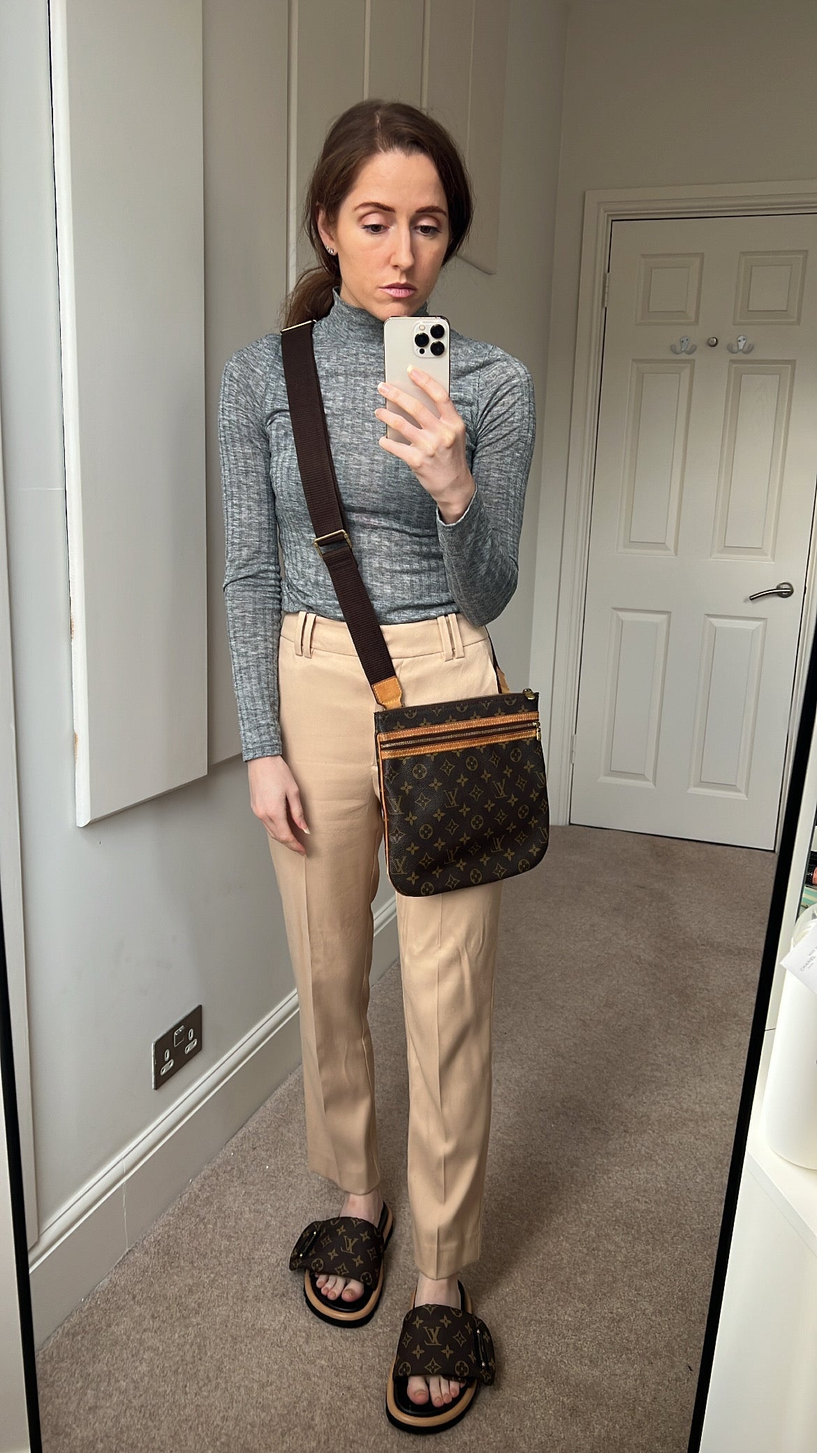 Louis Vuitton Bosphore Messenger Monogram Handbag