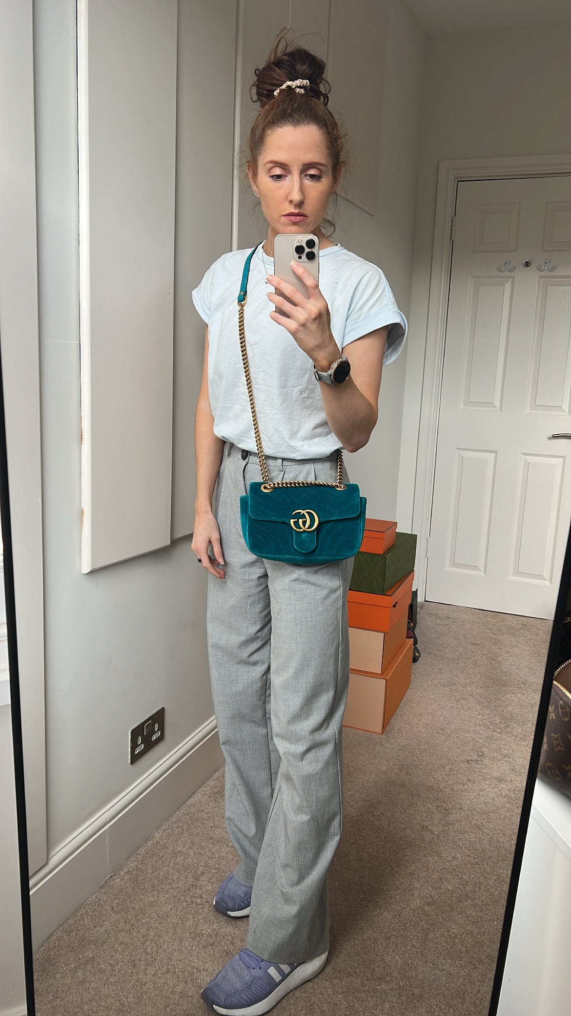 Gucci Chain Leather Shoulder Bag