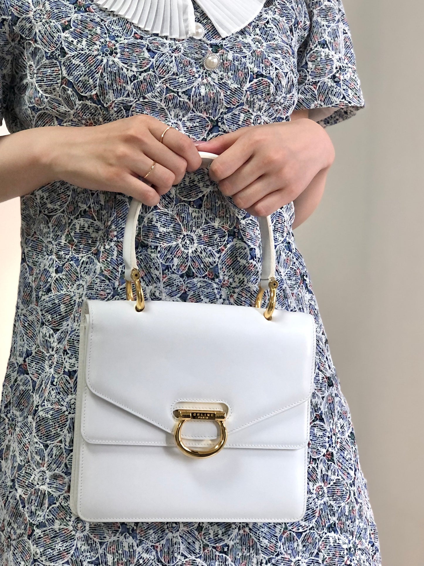 CELINE Horse bit Double Flap Leather Handbag White mxrdau